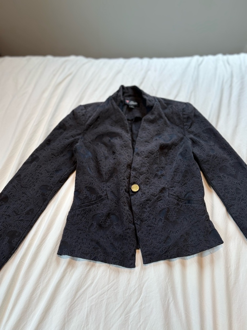Vintage Guess Black Lace-Pattern Single-Button Blazer